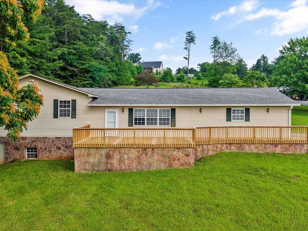 632 Mountain View Drive, Seymour, TN 37865