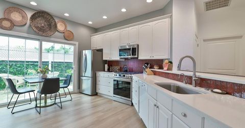 7598 Sunmore Ln, Sacramento, CA 95828 Photo