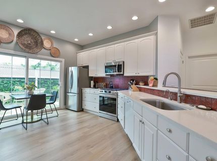 7598 Sunmore Ln, Sacramento, CA 95828 Photo