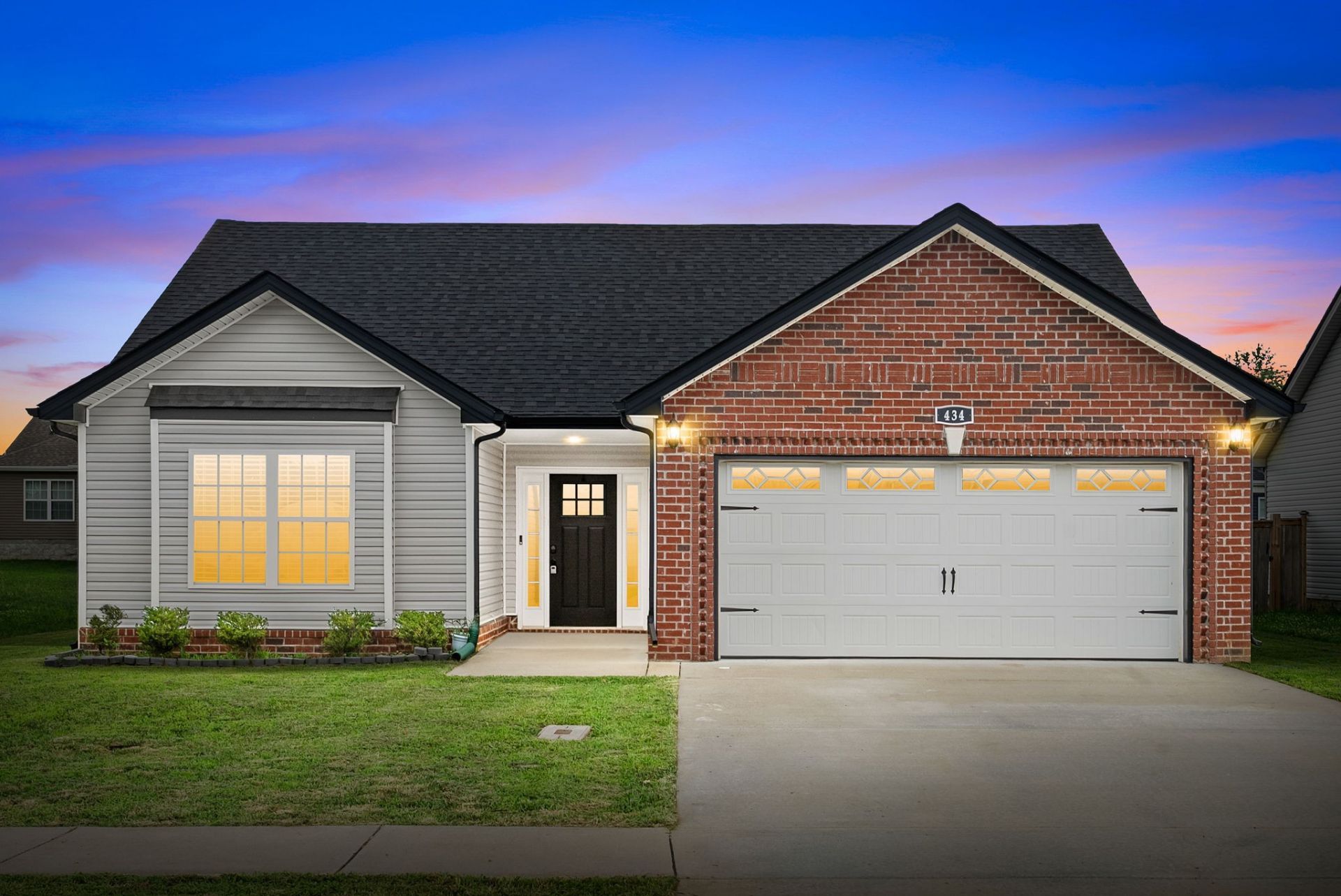 434 Irish Hills Dr, Clarksville, TN 37042 Main Photo