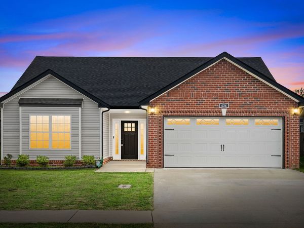 434 Irish Hills Dr, Clarksville, TN 37042