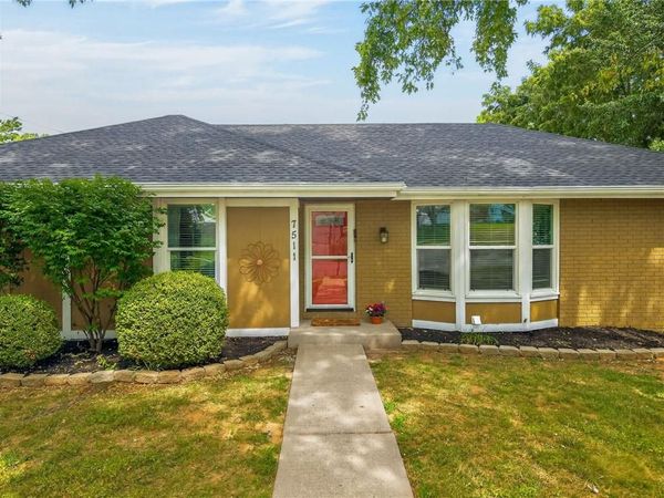 7511 N BROOKLYN Avenue, Gladstone, MO 64118