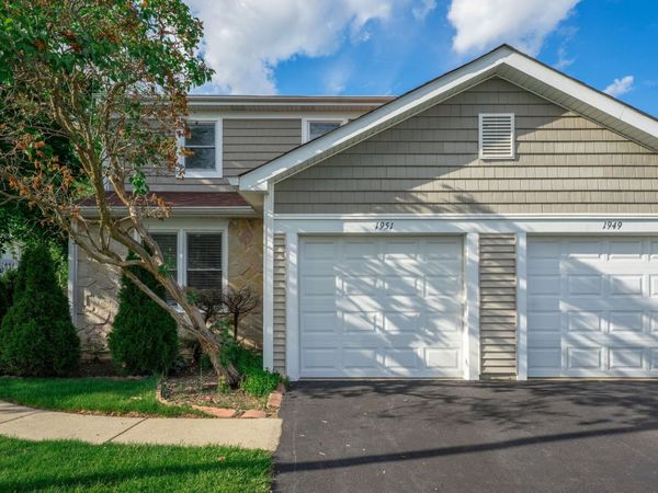 1951 Georgetown Lane , Hoffman Estates, IL 60169