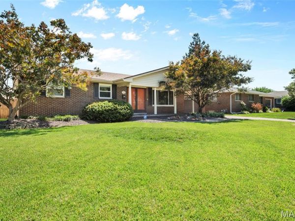 134 Ash Street, Wood River, IL 62095