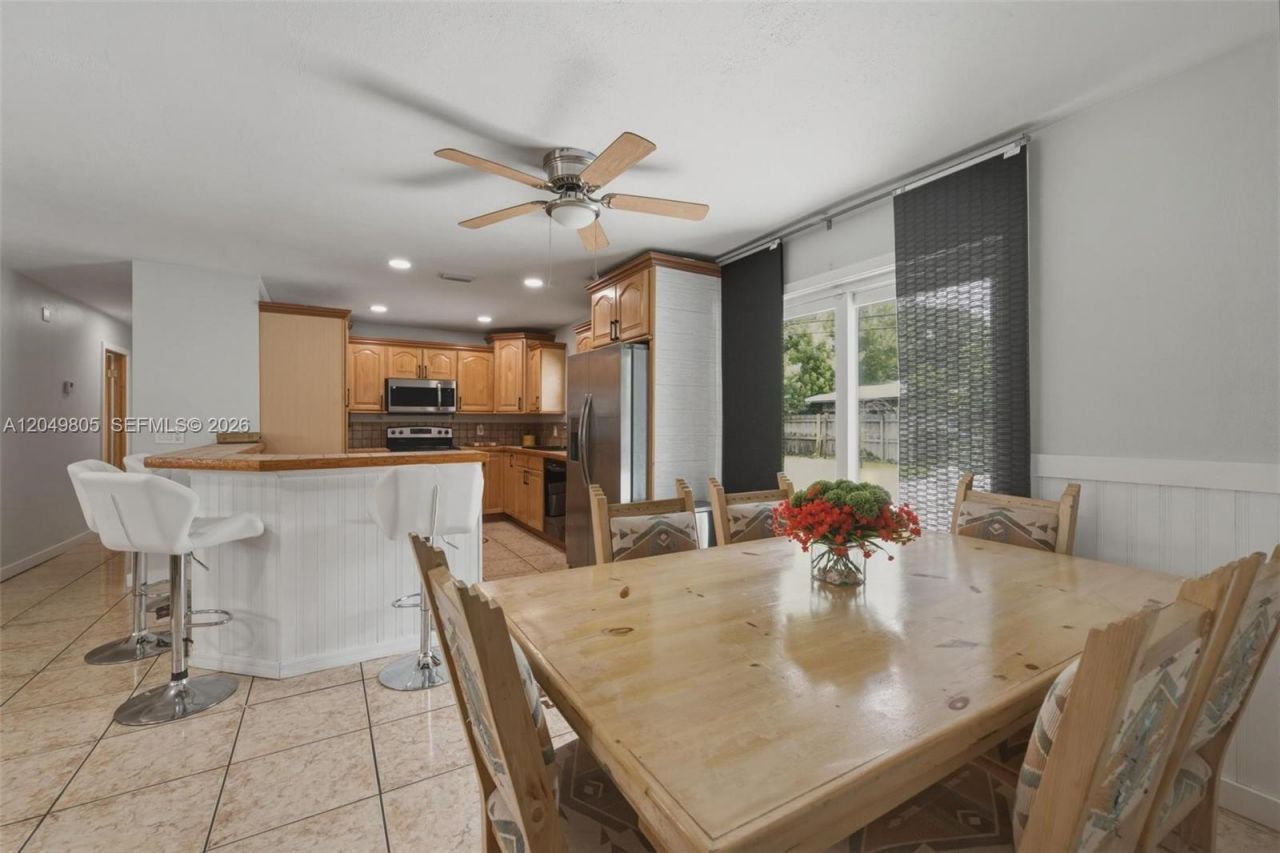 6595 Massachusetts Dr, Lake Worth, FL 33462 Photo
