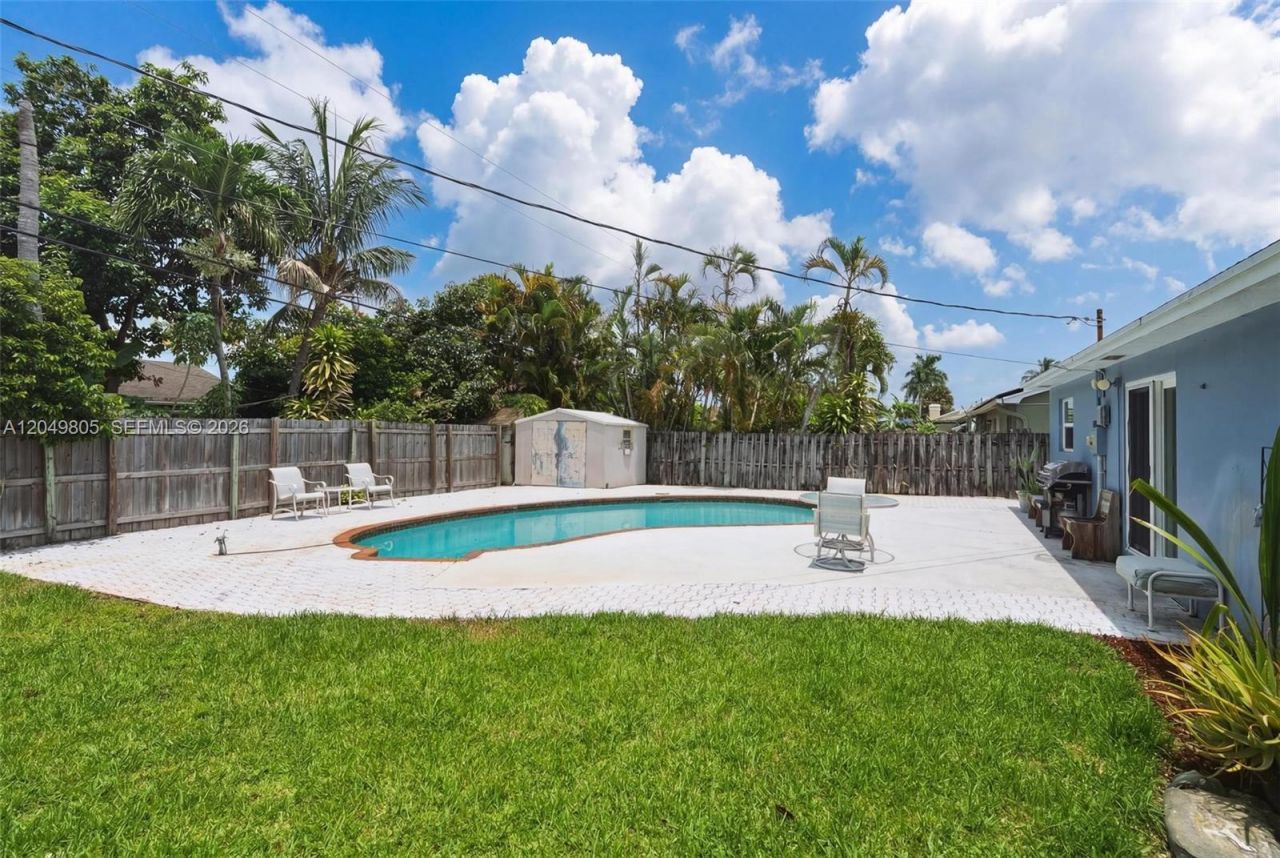 6595 Massachusetts Dr, Lake Worth, FL 33462 Photo