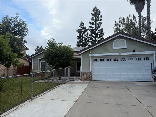 7050 Prestwick, Riverbank, CA 95367
