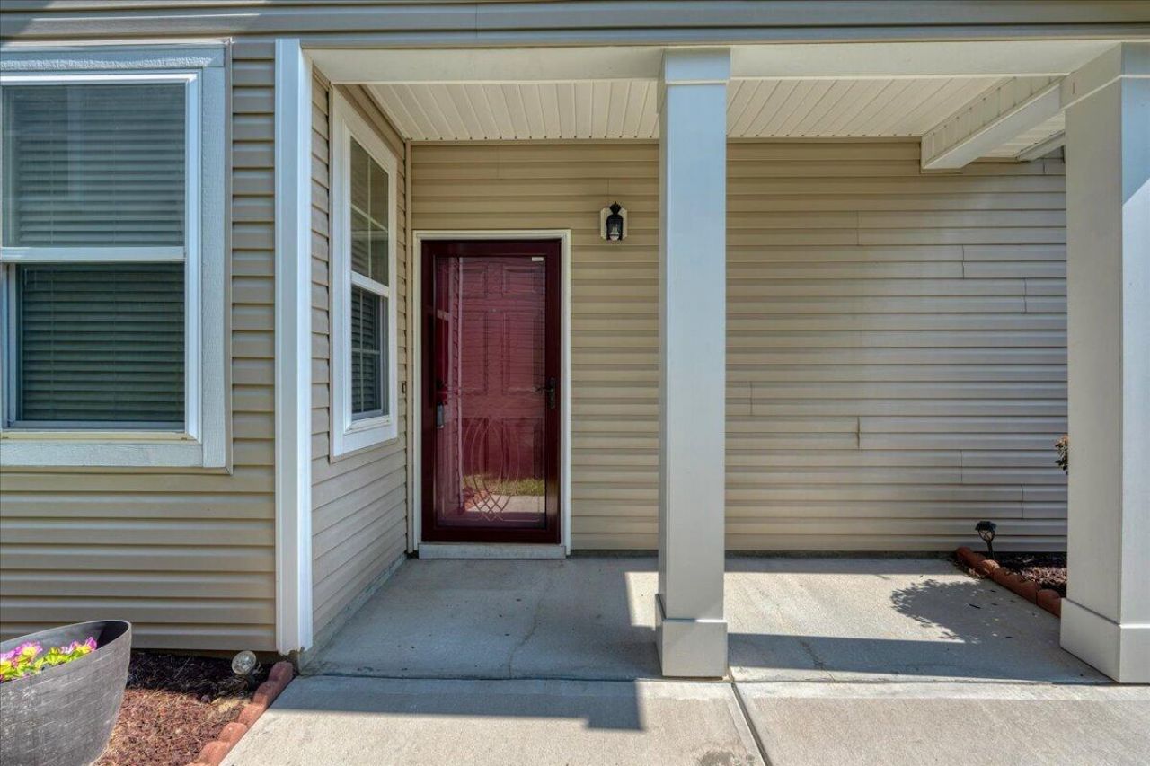 8831 Kellum Drive Photo 2