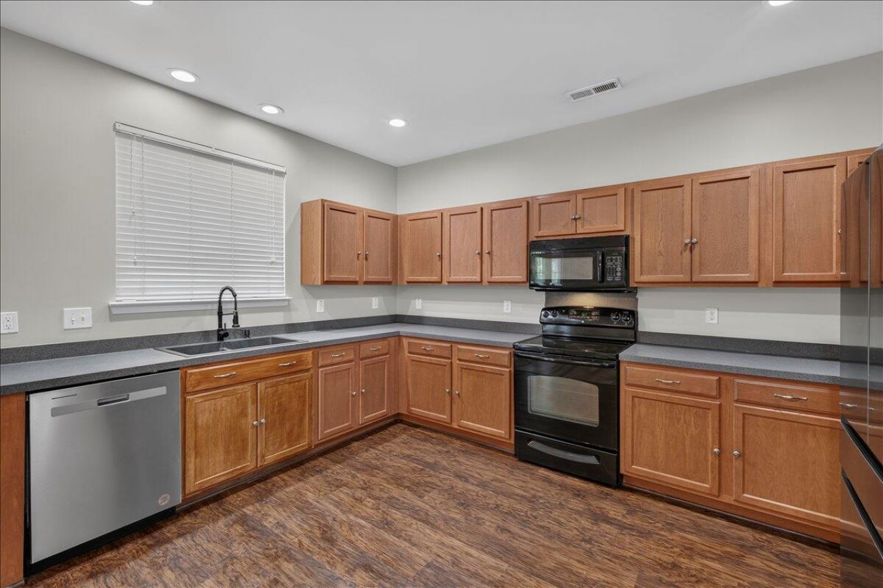 8831 Kellum Drive Photo 8