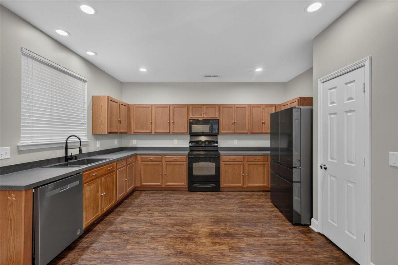 8831 Kellum Drive Photo 9