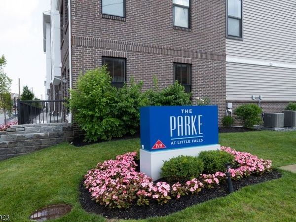 84 Harvest Way, Unit 84, Little Falls, NJ 07424