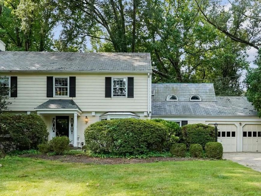 8209 Burning Tree Road, Bethesda, MD 20817 Main Photo