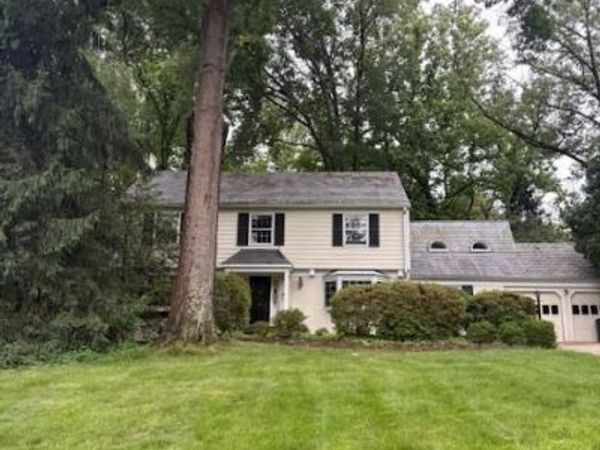8209 BURNING TREE ROAD , BETHESDA, MD 20817