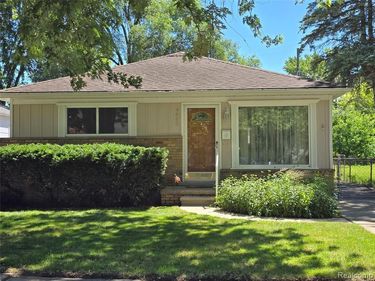 4663 Ziegler Street, Dearborn Heights, MI 48125