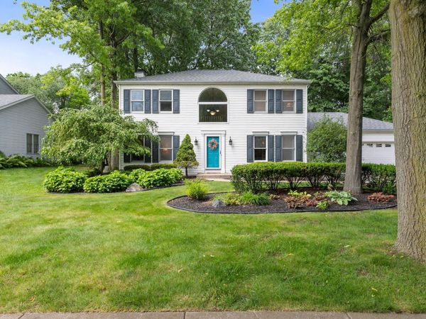26641 Hampton Woods Drive, Elkhart, IN 46514