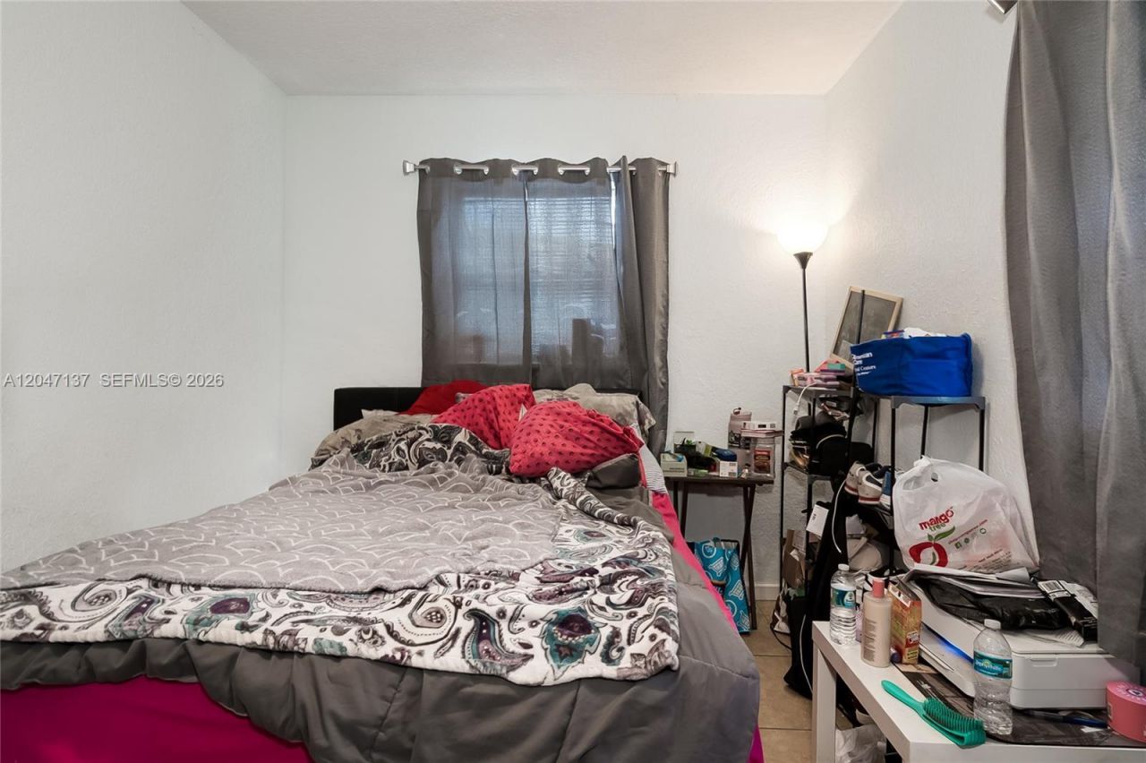 1013 NW 12th St, Fort Lauderdale, FL 33311 Photo