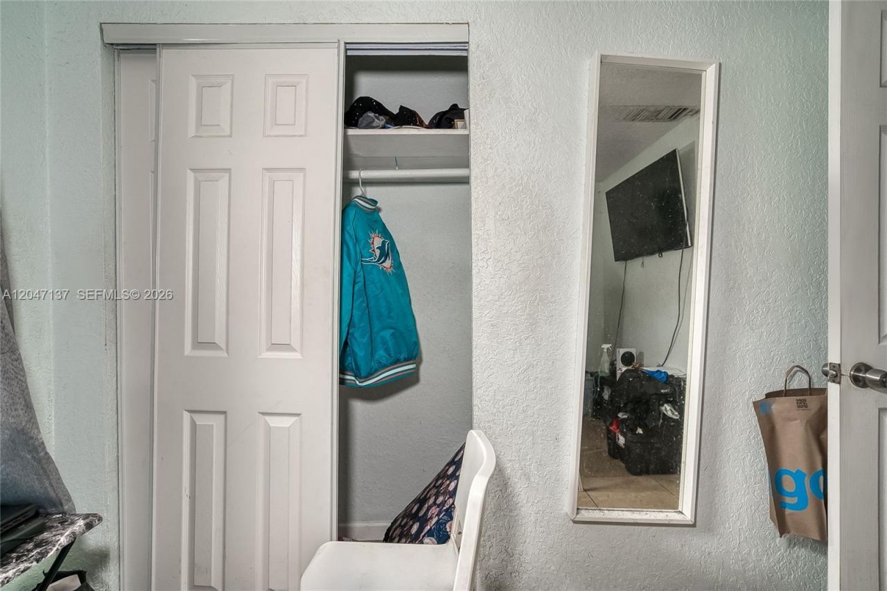 1013 NW 12th St, Fort Lauderdale, FL 33311 Photo