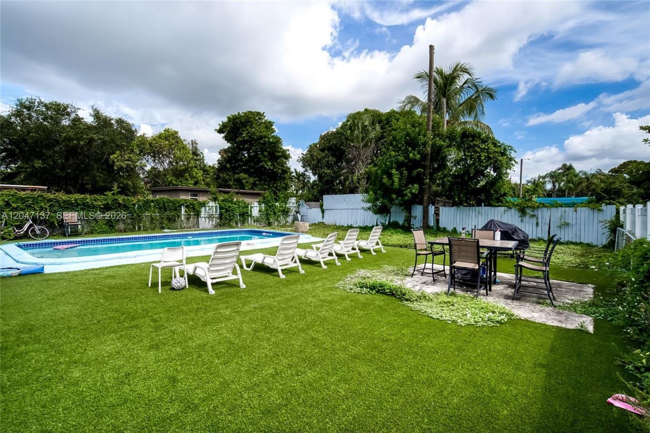 1013 NW 12th St, Fort Lauderdale, FL 33311 Photo