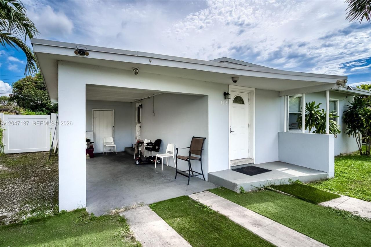1013 NW 12th St, Fort Lauderdale, FL 33311 Photo