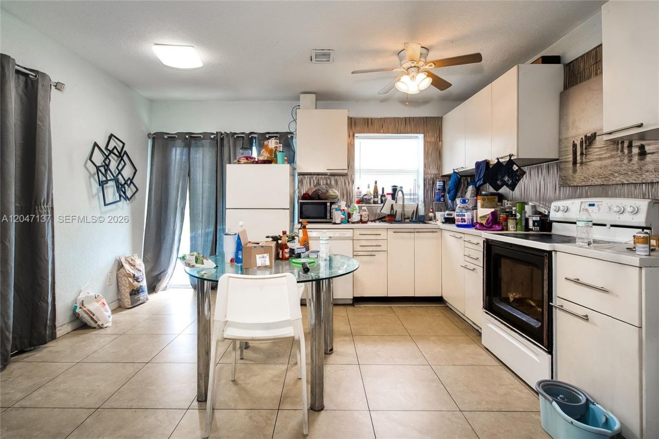 1013 NW 12th St, Fort Lauderdale, FL 33311 Photo