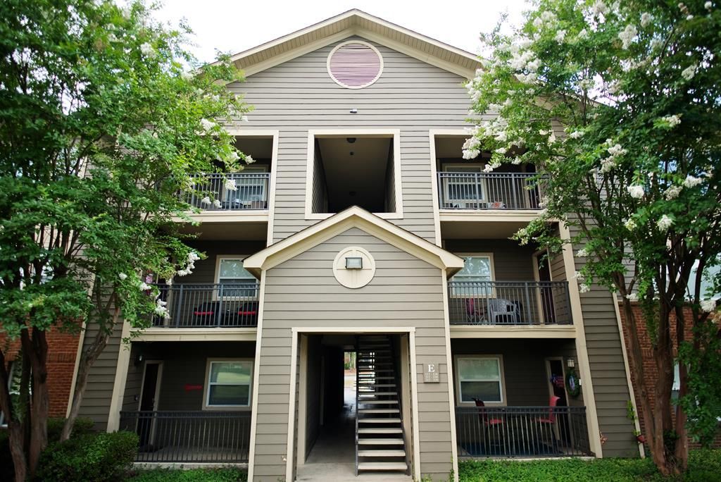 2100 Old Taylor Road #320e Oxford, MS 38655