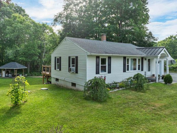 180 E Main Street, Hampstead, NH 03826