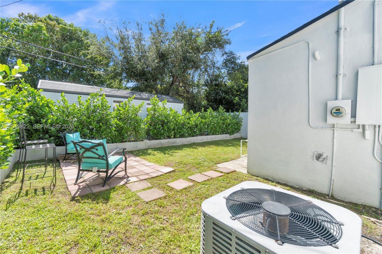 774 NW 49th St , Miami, FL 33127 Photo