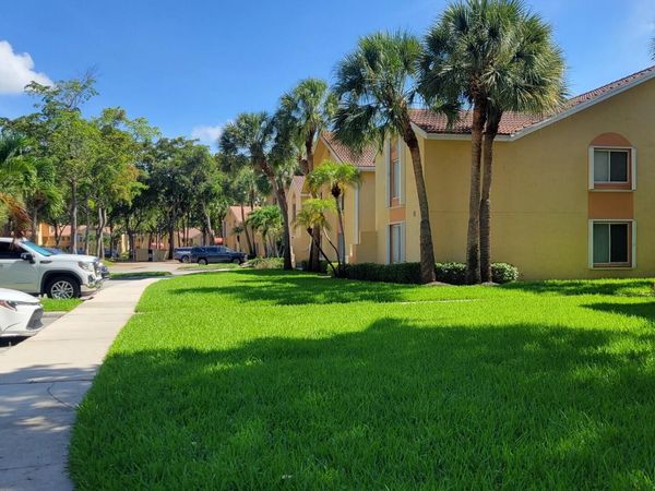 969 Coral Club Drive, Unit 969, Coral Springs, FL 33071