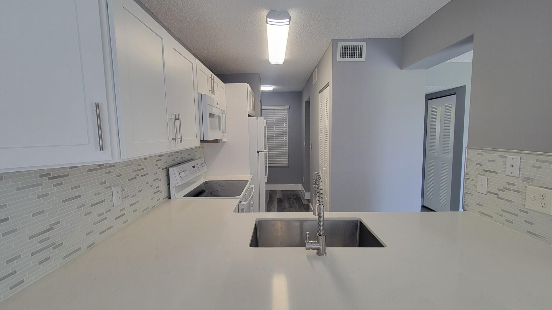 969 Coral Club Drive, Unit 969, Coral Springs, FL 33071 Photo