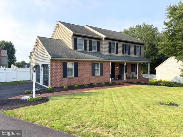 1539 S JEFFERSON COURT, LANCASTER, PA 17602