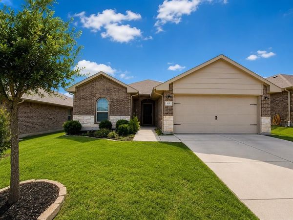 111 Dartmouth Avenue , Farmersville, TX 75442