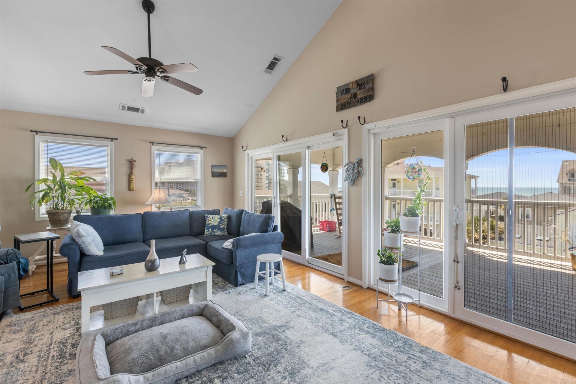 1511 Holly Dr.  Photo 10