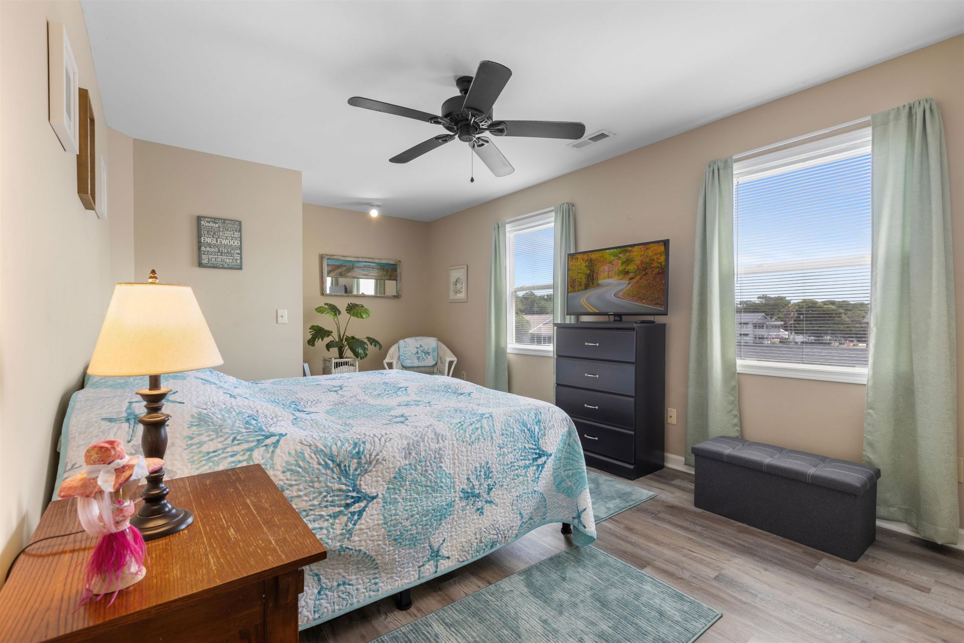 1511 Holly Dr.  Photo 27