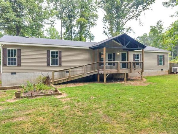 81 Jarrett Lane, Gillsville, GA 30543