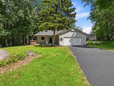 1521 Archwood Road, Hopkins, MN 55305