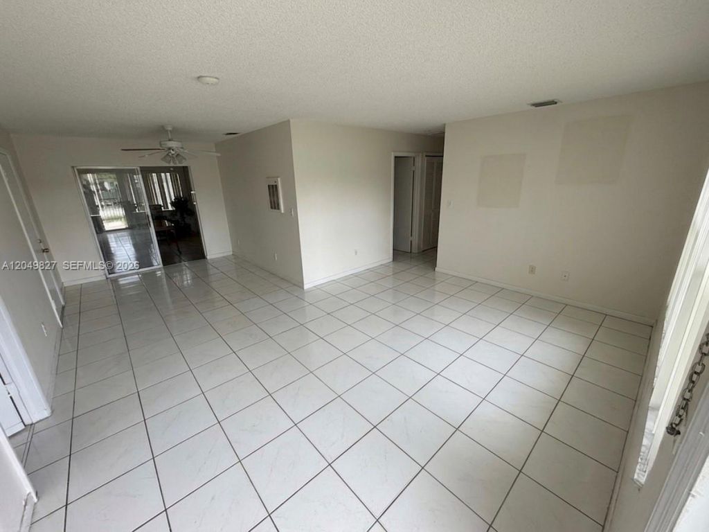 3851 NW 210th Ter , Miami Gardens, FL 33055 Photo