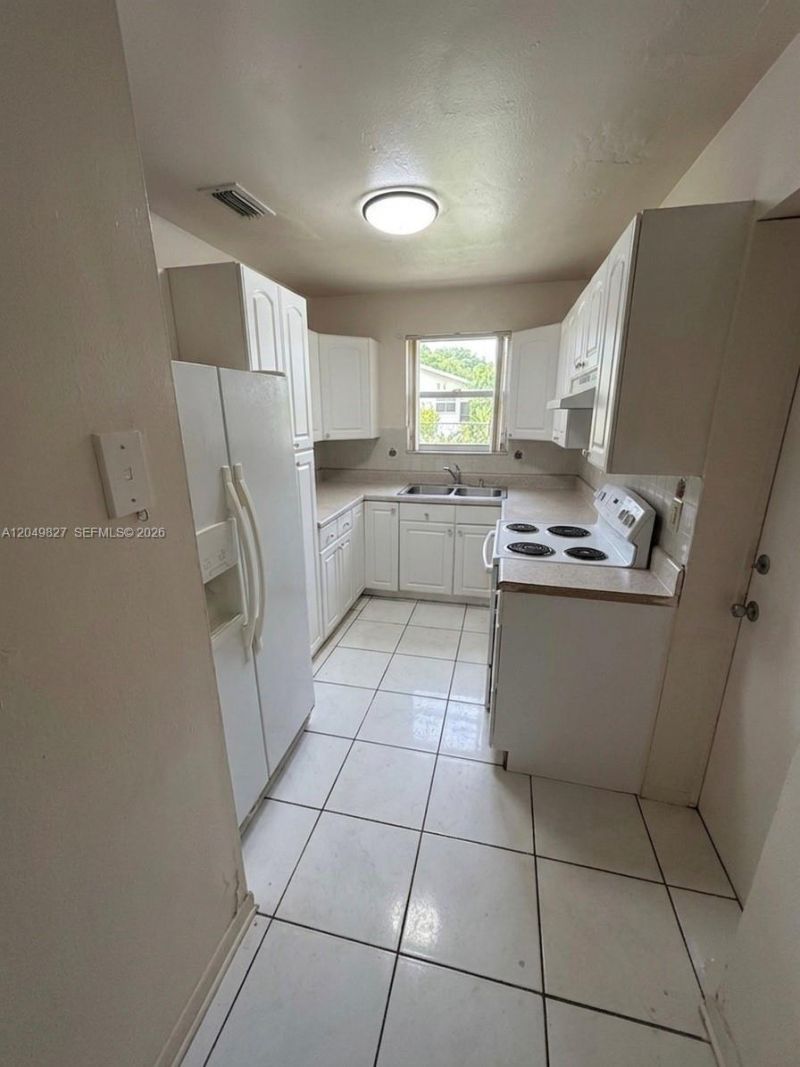 3851 NW 210th Ter , Miami Gardens, FL 33055 Photo