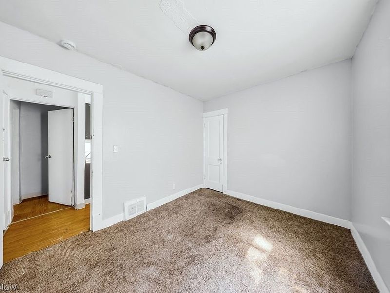 11702 Honeydale Avenue, Cleveland, OH 44120 Photo 12