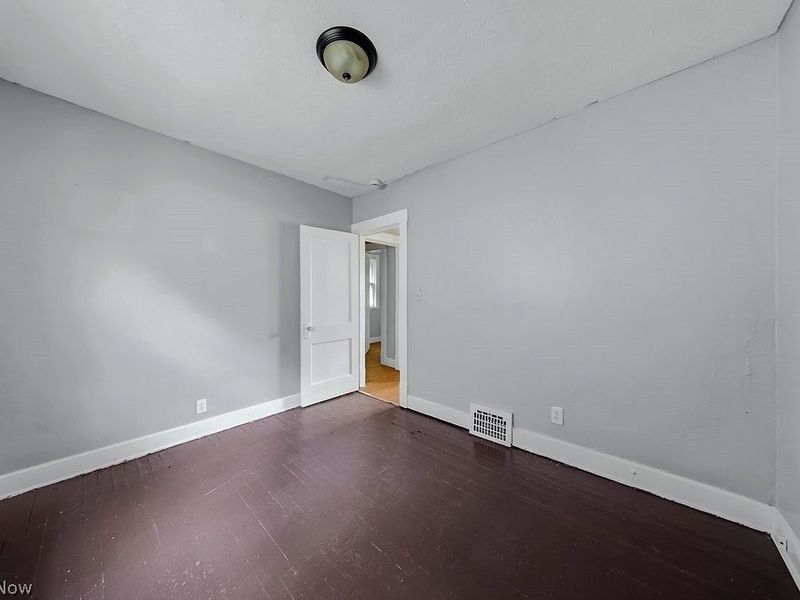 11702 Honeydale Avenue, Cleveland, OH 44120 Photo 18