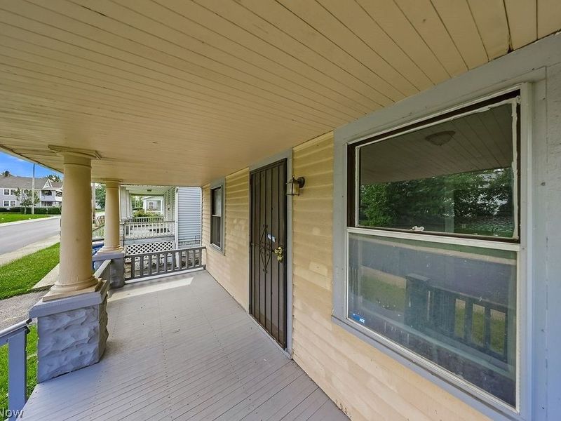 11702 Honeydale Avenue, Cleveland, OH 44120 Photo 2