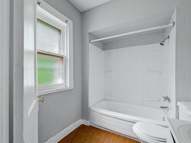 11702 Honeydale Avenue, Cleveland, OH 44120 Photo 20