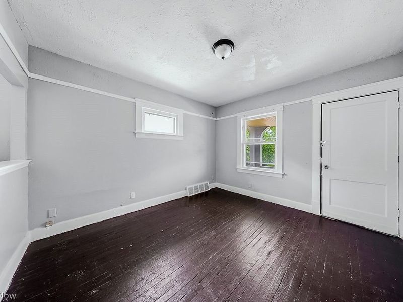 11702 Honeydale Avenue, Cleveland, OH 44120 Photo 25