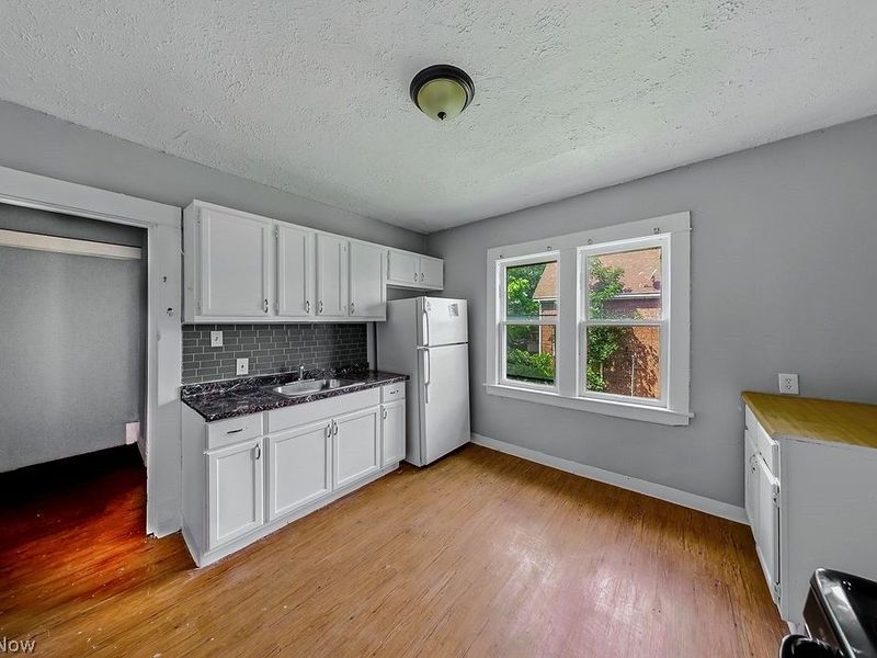 11702 Honeydale Avenue, Cleveland, OH 44120 Photo 28