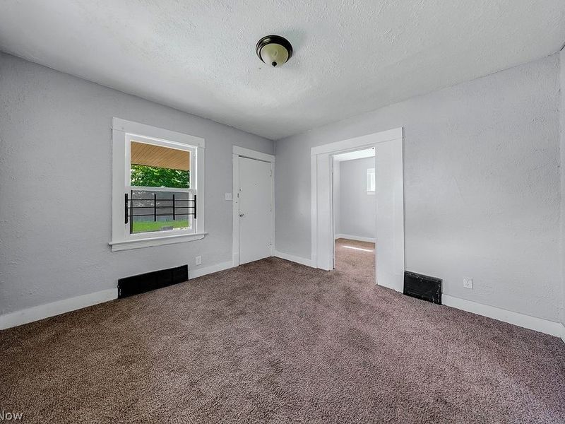 11702 Honeydale Avenue, Cleveland, OH 44120 Photo 3