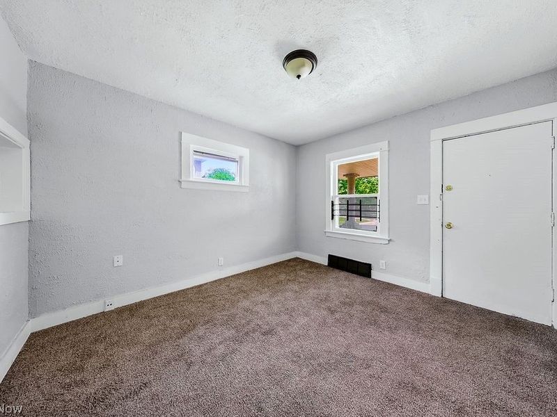 11702 Honeydale Avenue, Cleveland, OH 44120 Photo 4