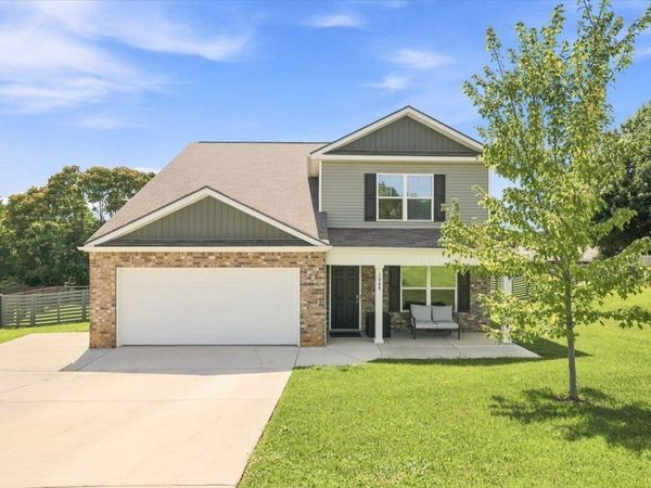 1068 Green Way Drive, Morristown, TN 37813