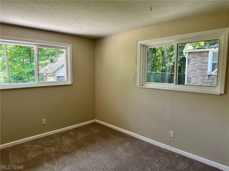4425 E 142nd Street, Cleveland, OH 44128 Photo 13