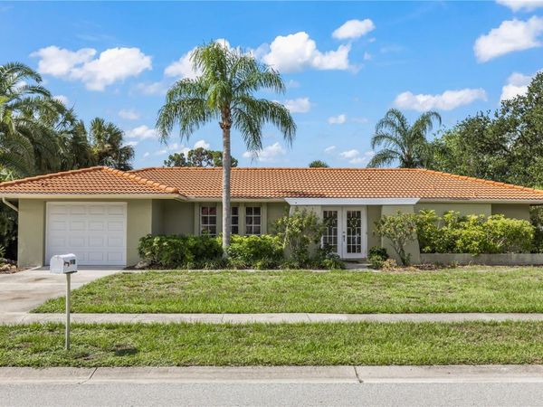 7411 DICKENS DRIVE , SARASOTA, FL 34231