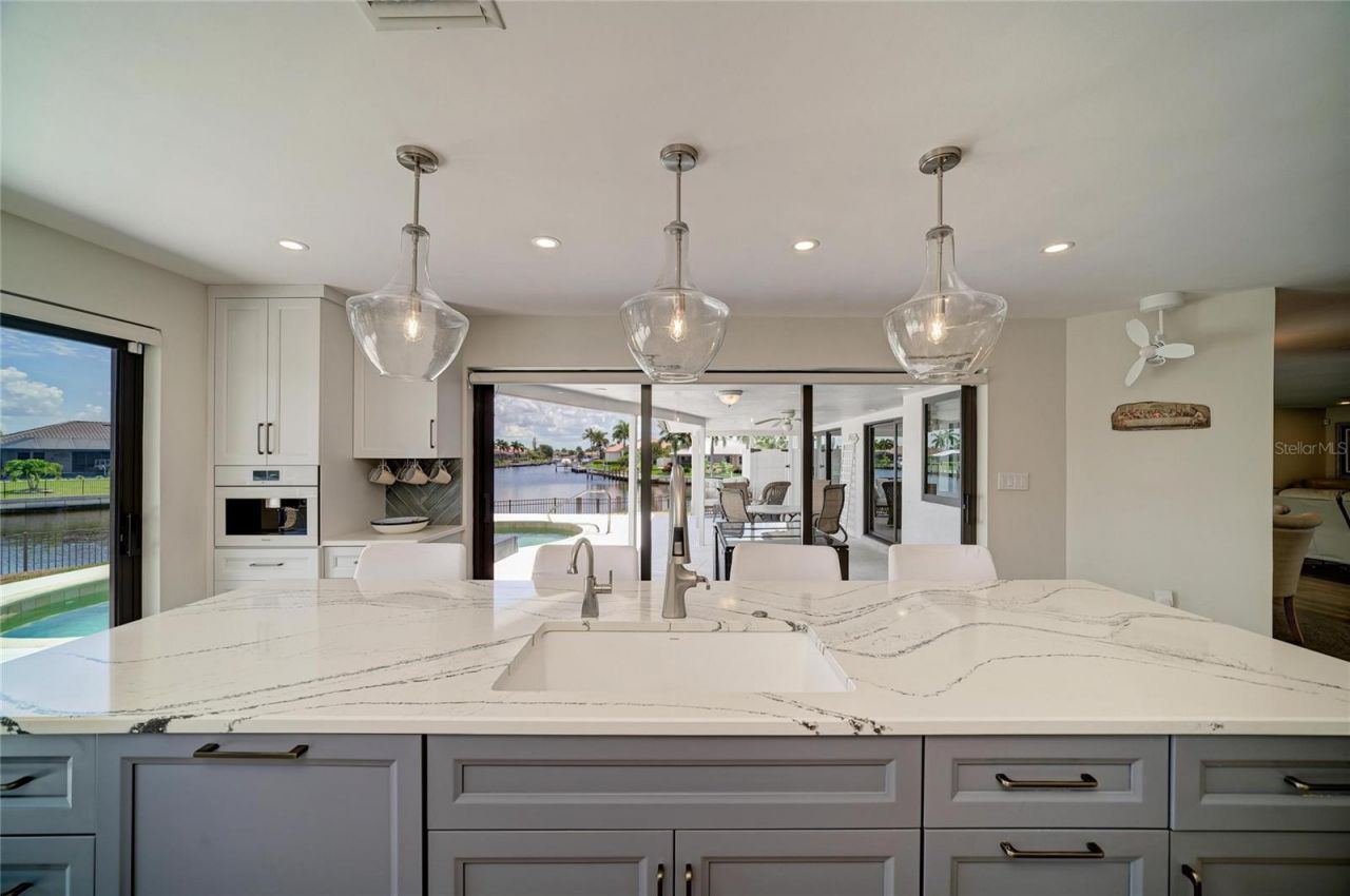 602 Via Tunis, Punta Gorda, FL 33950 Photo