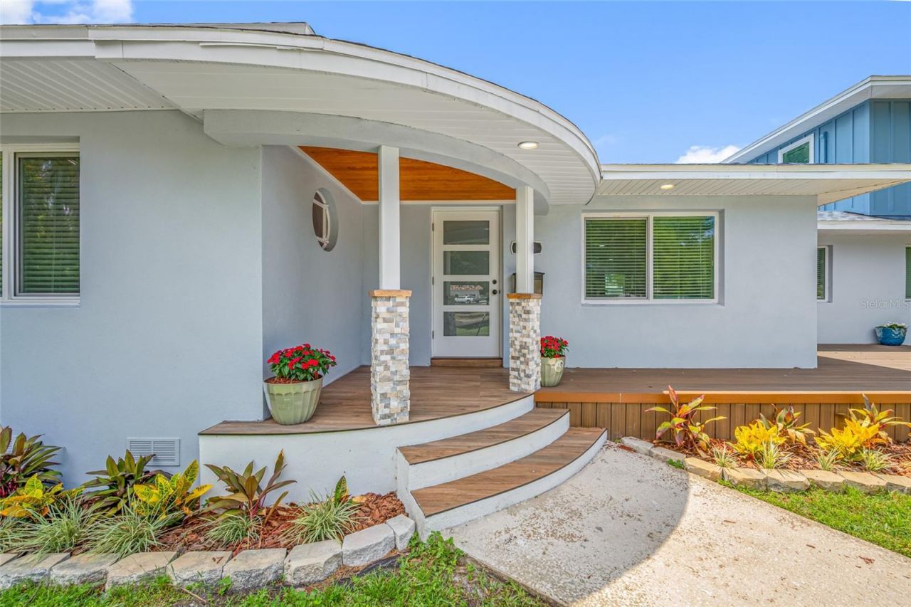 380 Villagrande Avenue S, Saint Petersburg, FL 33707 Photo